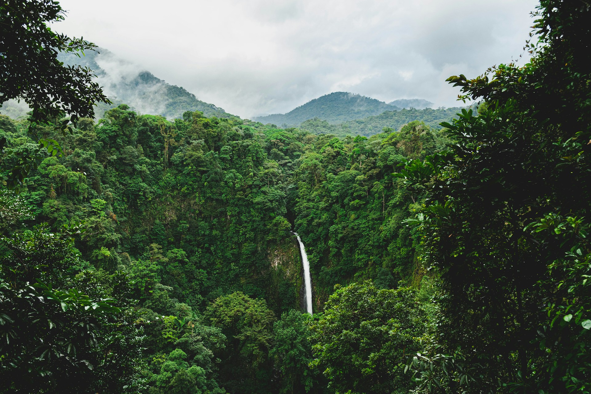 Reserve su viaje a Costa Rica