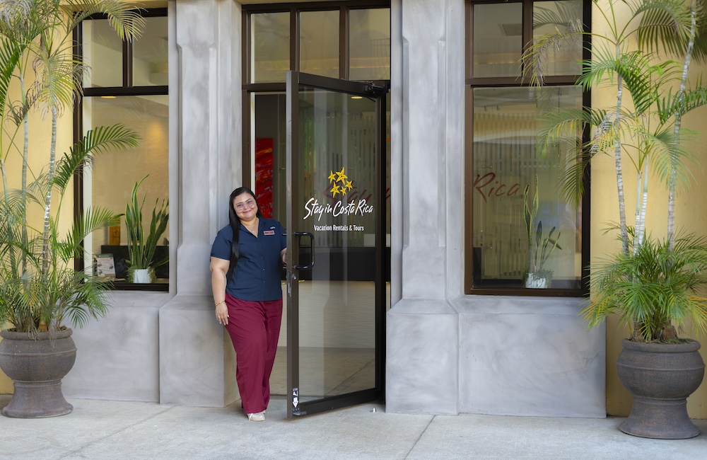 Mary Martínez, de Stay in Costa Rica Los Sueños Resort & Marina.